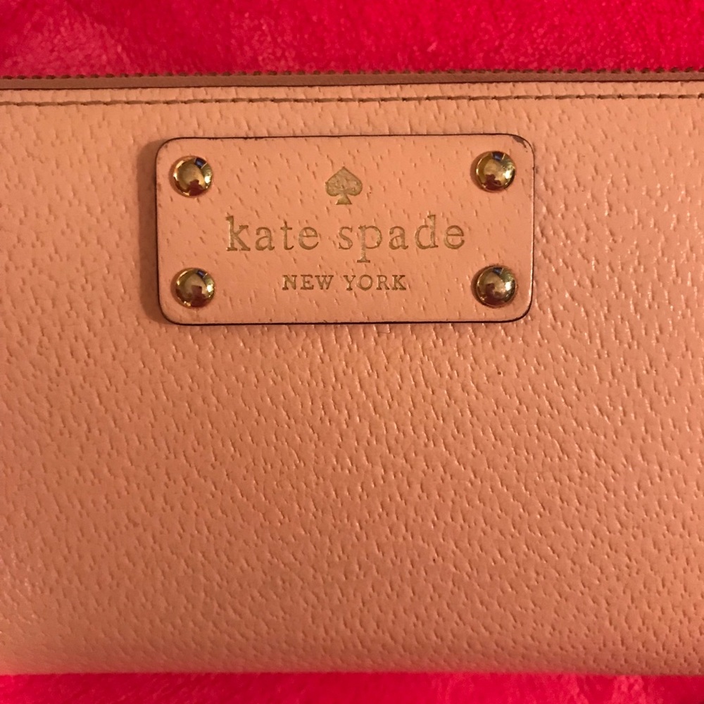Kate Spade Wallet - Picture 4 of 8